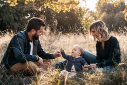 Séance photo de famille lifestyle par Clément Herbaux à Pau