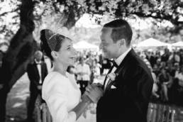 Un couple de mariés dans les landes