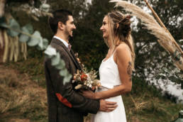 une inspiration mariage au bord d'un lac