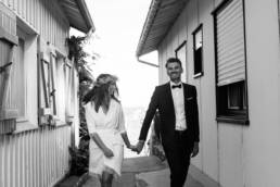 Un couple de mariés au Cap Ferret photographe Clément Herbaux