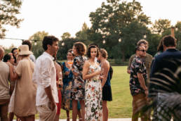 Un couple de mariés dans les landes
