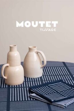 Une série de photos réalisée par le photographe Clément Herbaux, pour les tissages Moutet et leur nouvelle collection signée par le designer Samuel Accoceberry. Photoshoot décoration à Biarritz.