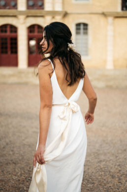 Photos de mariage au château Montus dans le Madiran. Photos réalisées par le photographe Clément Herbaux. Photographe de mariage à Pau, Biarritz, Dax et Bayonne. Un mariage élégant plein d'émotions.