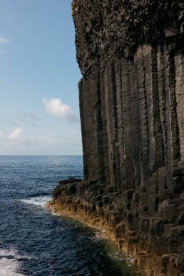 A van road trip in Scotland by French photographer Clément Herbaux and his new Ricoh grIIIx camera. Un road trip en van en Écosse par le photographe français Clément Herbaux et son nouvel appareil photo Ricoh grIIIx